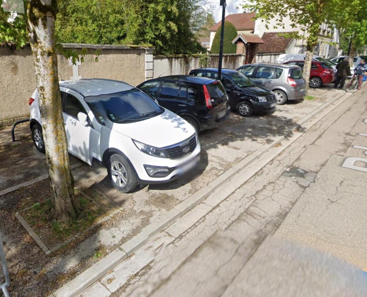 Maison de ville avec parking gratuit Chablis Extérieur photo